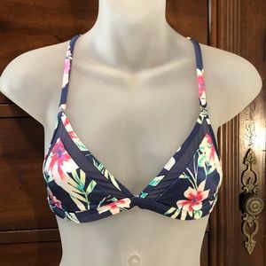 Victoria’s Secret Pink bralette